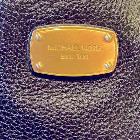 MICHAEL KORS Leather Handbag🖤 - Picture 4 of 7